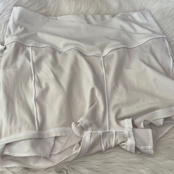 Aerie 2 in 1 shorts XL - Picture 7 of 8